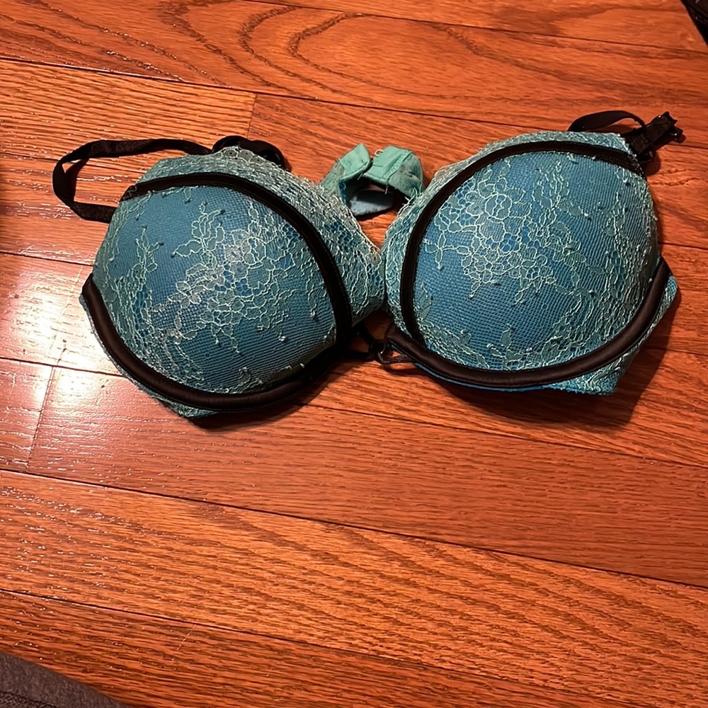 Blue and green bra from Victoria’s Secret. Very sexy push up bra.